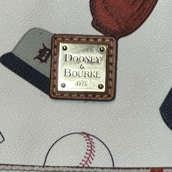 Dooney & Bourke Detroit Tigers large purse - Picture 7 of 11